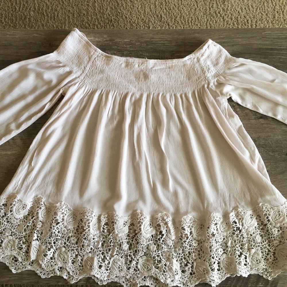 Off the shoulder Altar'd State Boho Shirt